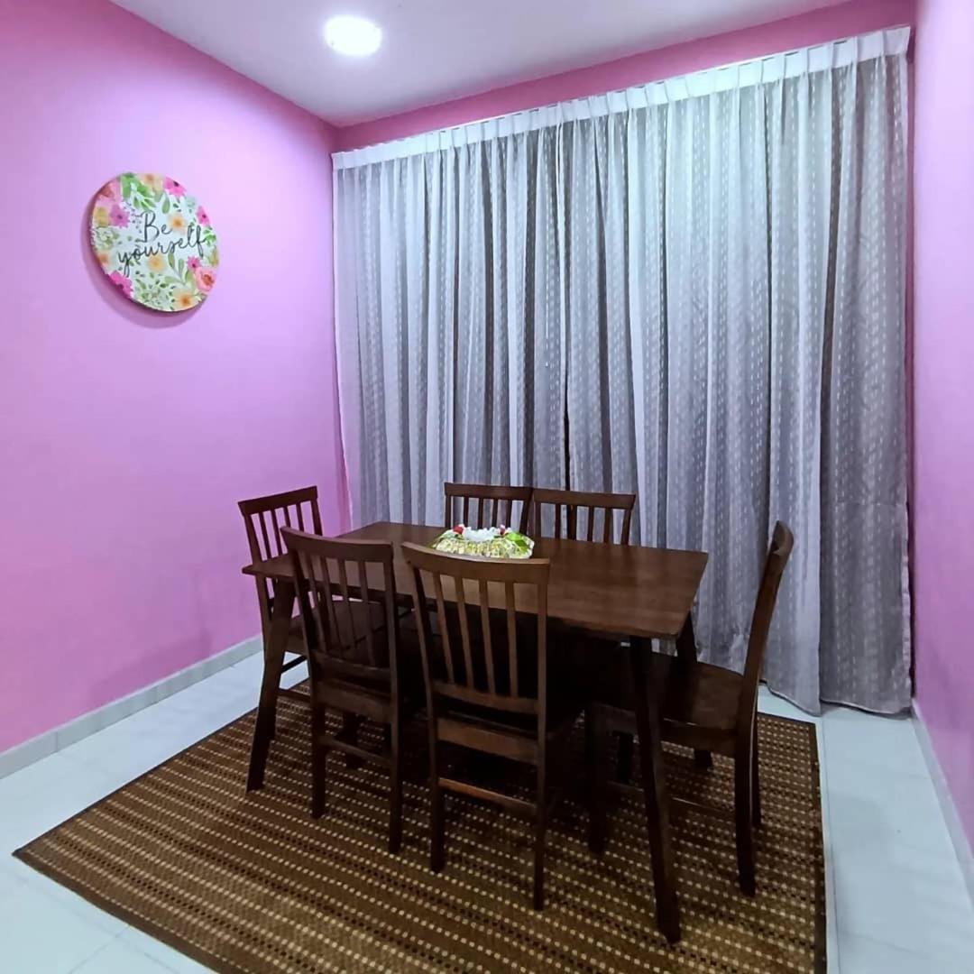 Ebnur Homestay Arau Exteriér fotografie