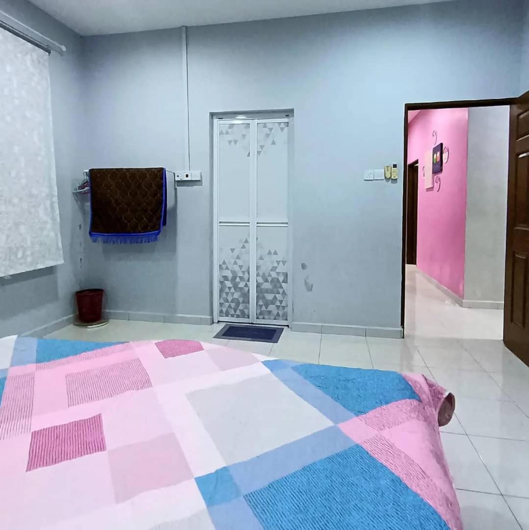 Ebnur Homestay Arau Exteriér fotografie